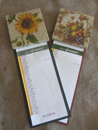 calendari con mattonella in tufo decorata decoupage